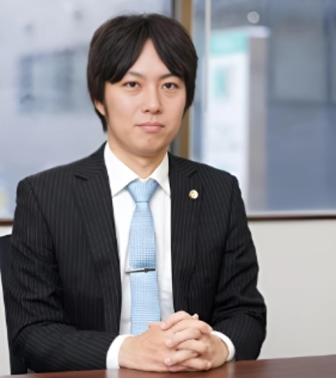 弁護士 柴﨑 拓己 Takumi Shibasaki